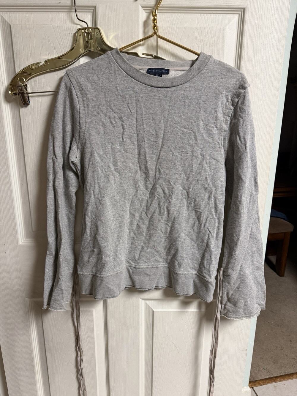Saks Fifth Avenue Women’s Cotton Sweater Gray Ties Small 36w 24L